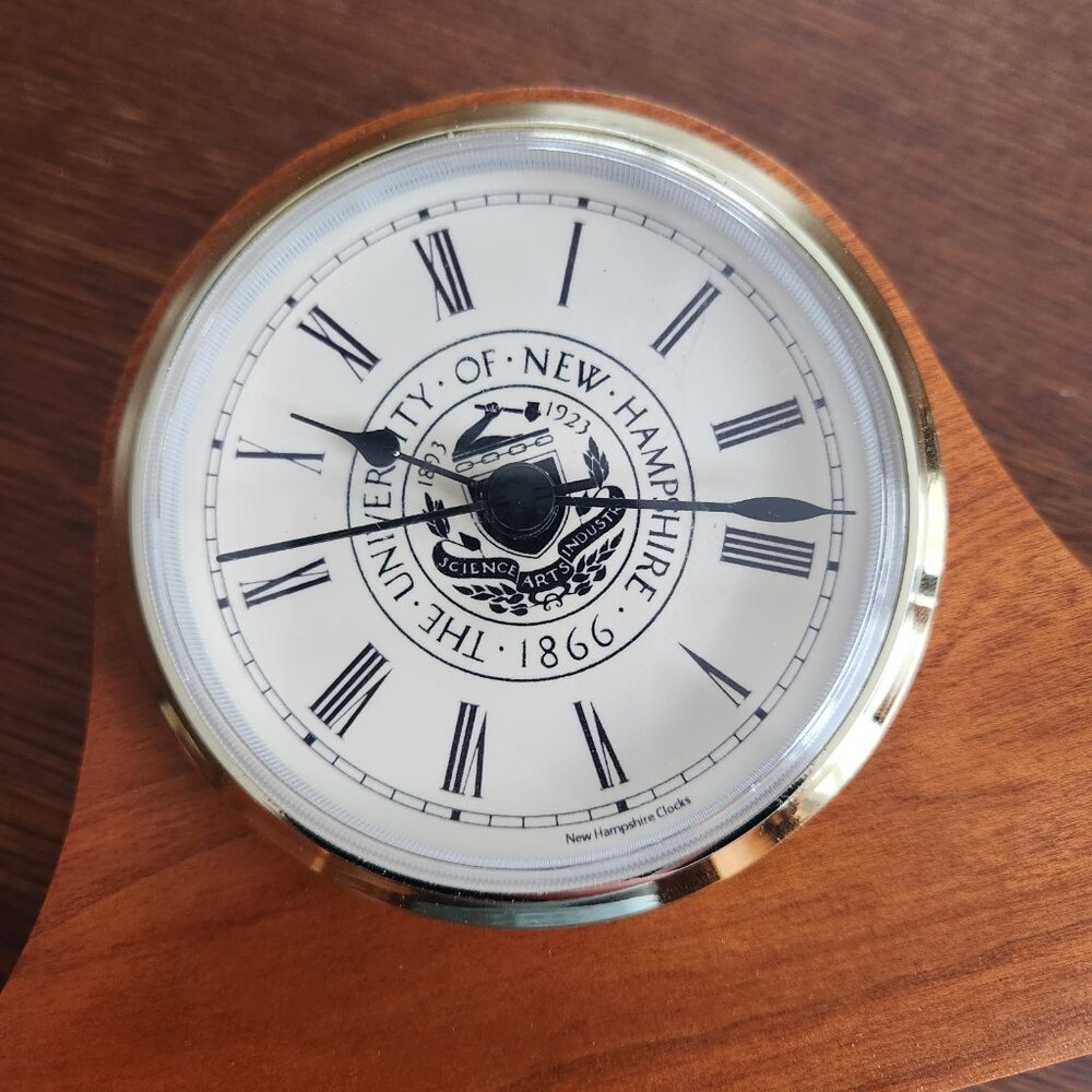 University Of New Hampshire Wooden Madison Cherry Mantle Desk Clock UNH NH WORKS - Picture 8 of 10